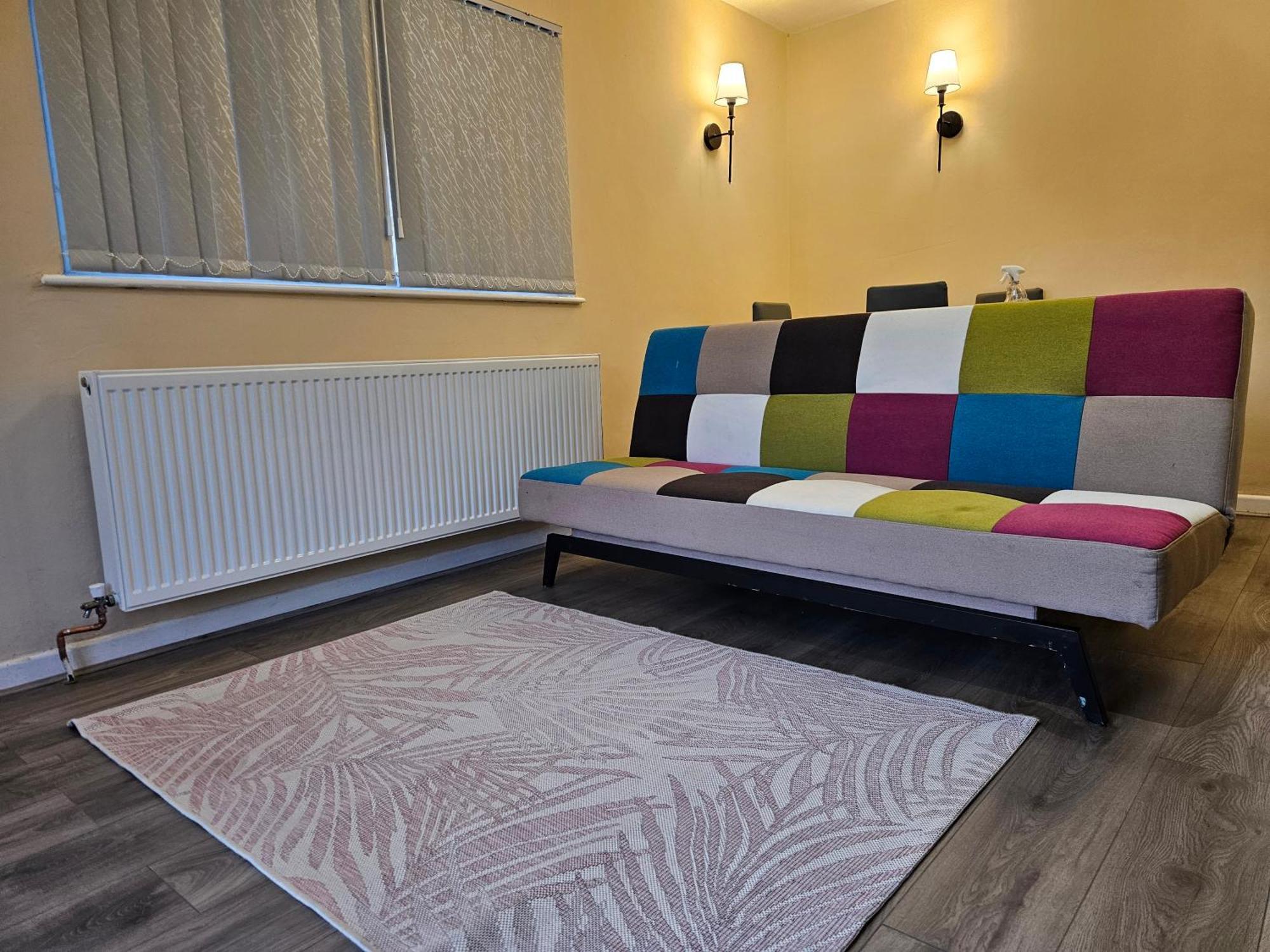 Clover Corner - 1-bedroom Flat Apartment